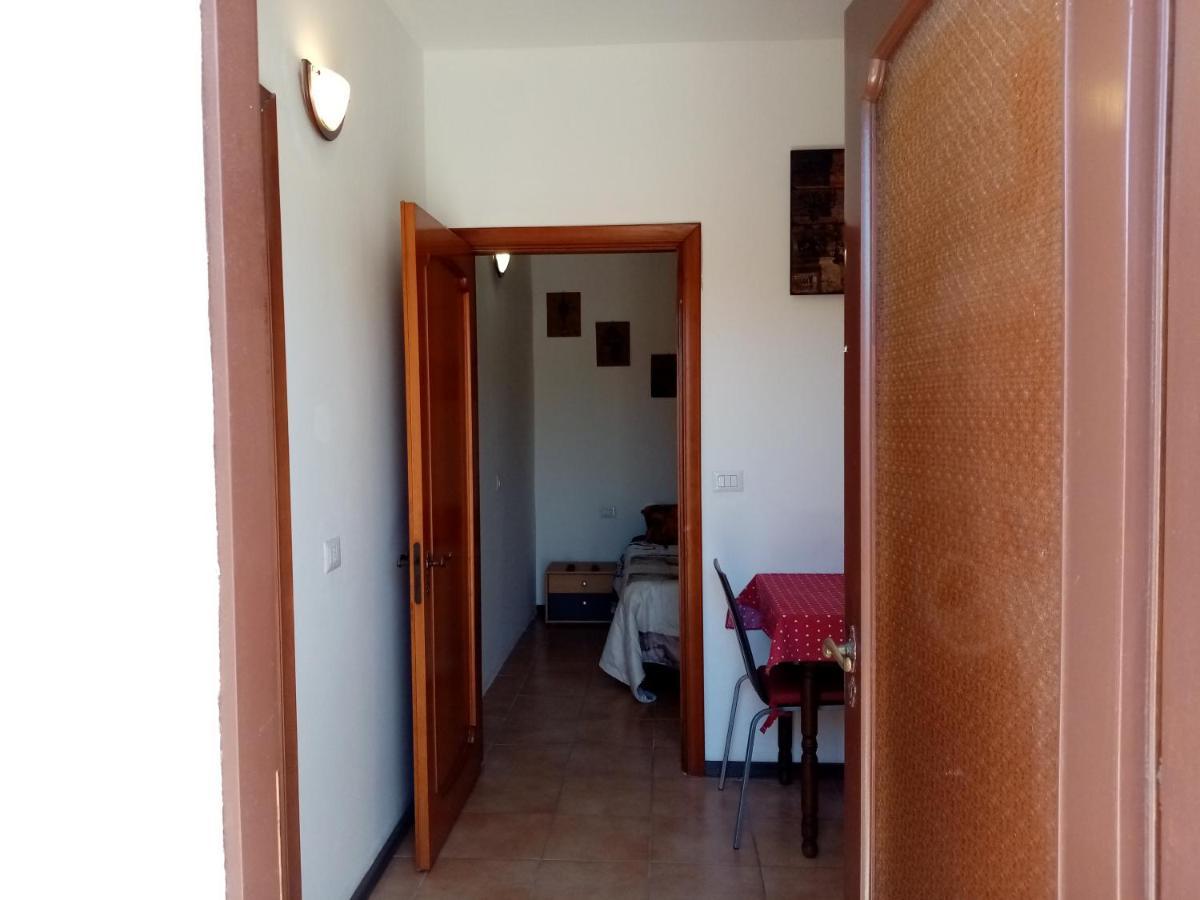 Guest House Parabita Bagian luar foto