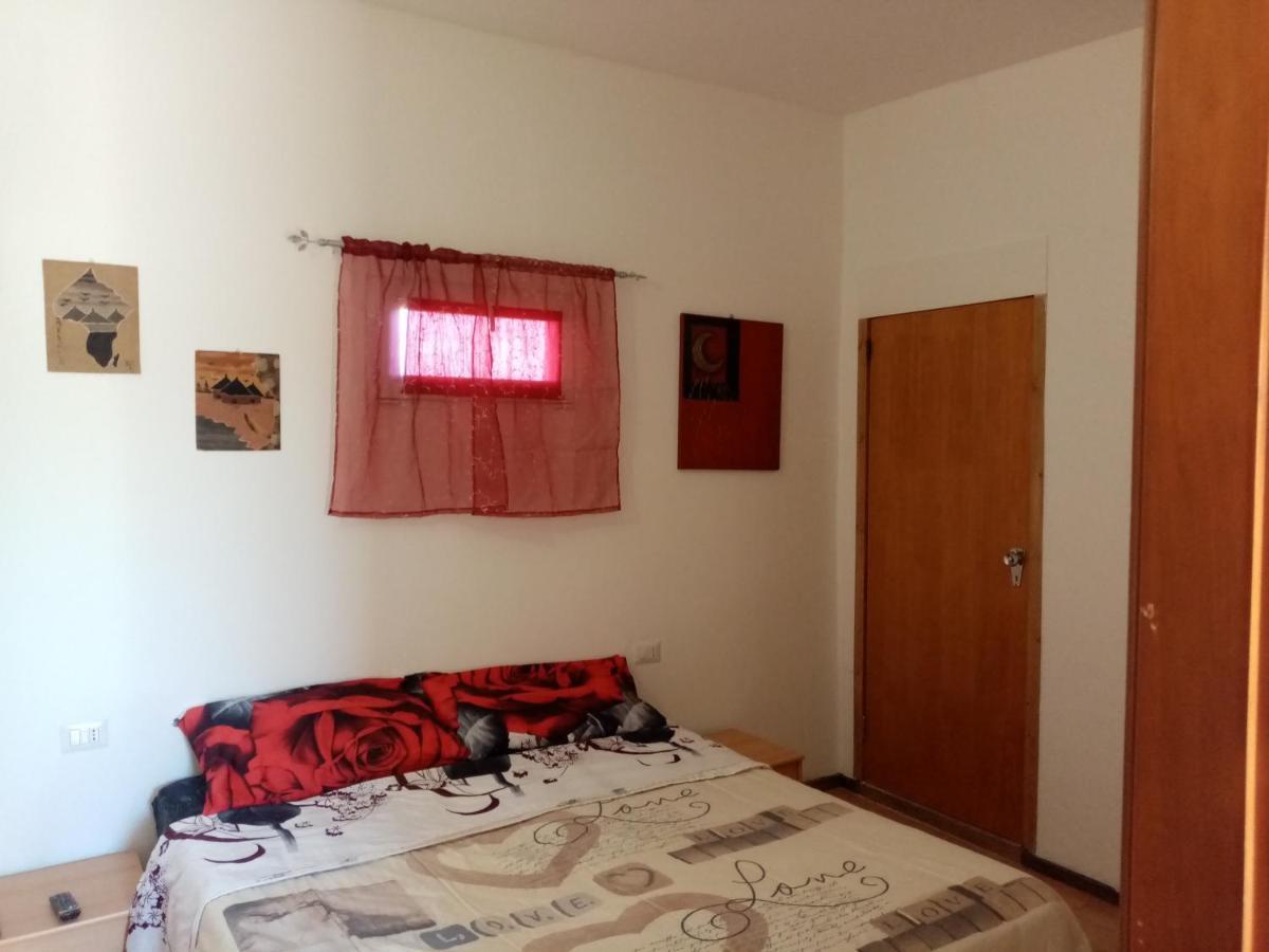 Guest House Parabita Bagian luar foto