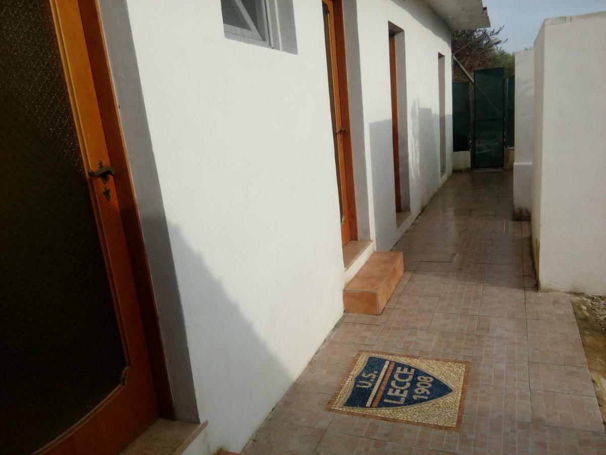 Guest House Parabita Bagian luar foto